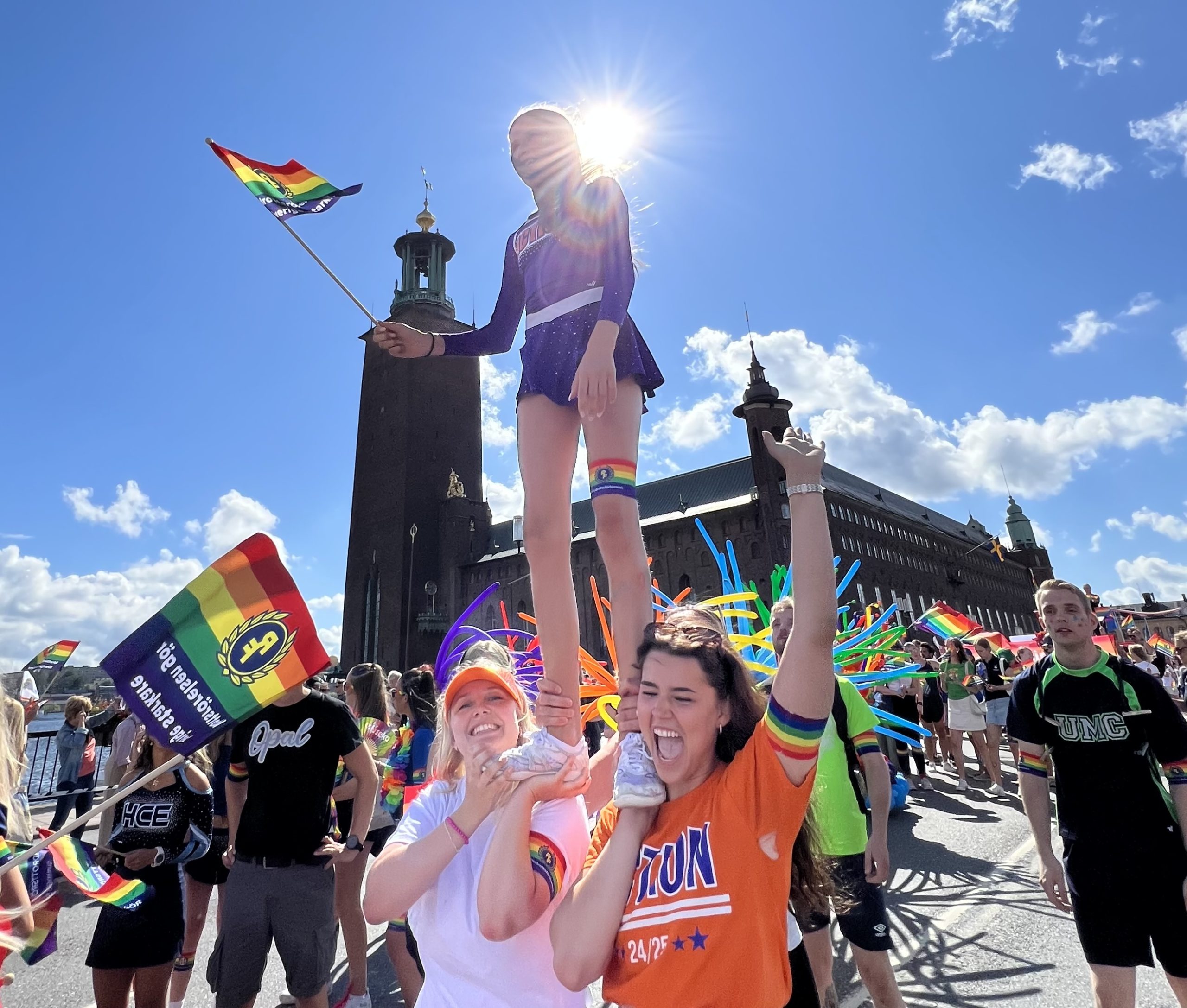 Cheerleading i Stockholms prideparad